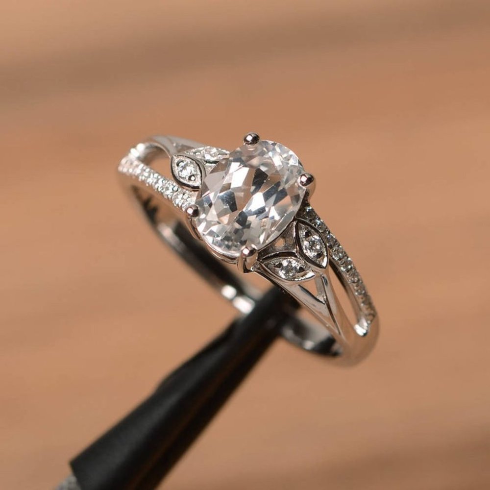 💞 Refine Oval Pure Zircon Romantic Silver Elegant Rings for Women, PD587
